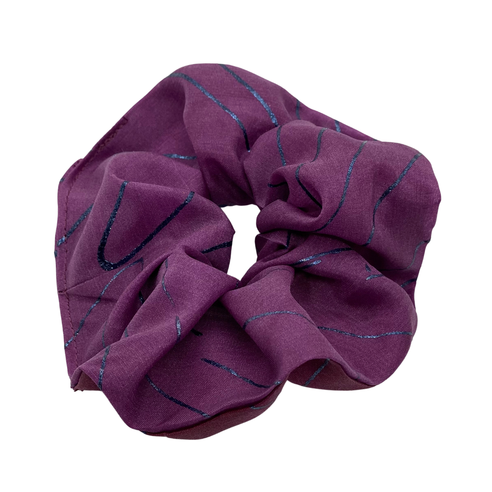 Scrunchie av håndmalt silke