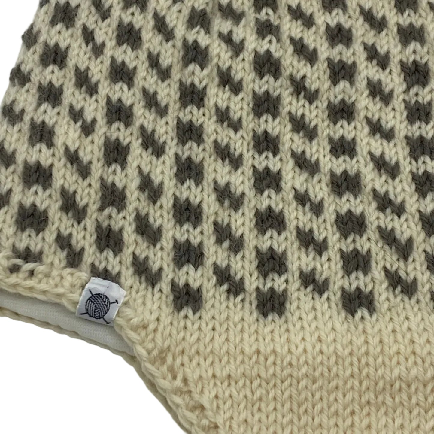 Lue med islender-mønster og øreklaffer til herre str S