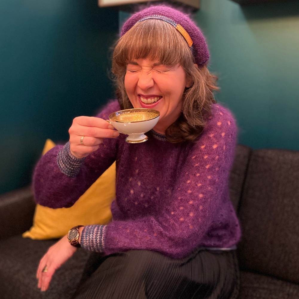 Superlett skaut i silke og mohair med perler