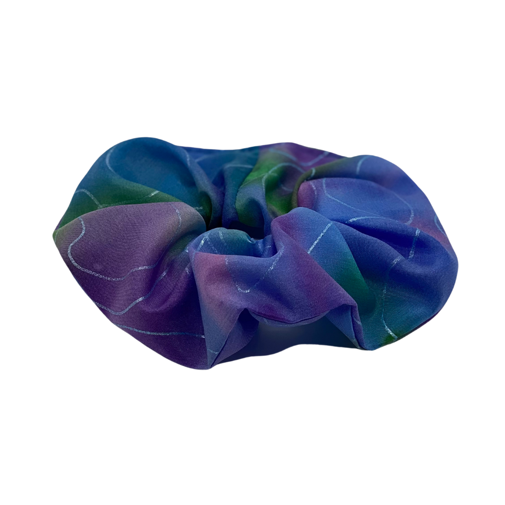 Scrunchie av håndmalt silke